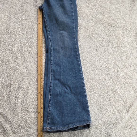 We The Free Jayde Flare Jeans Size 30 - Picture 9 of 10